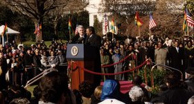 Clinton and Ghanaian President Rawlings.