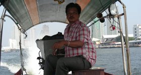 On the Chao Phraya river. All the rest of these photos were taken after I moved to Bangkok in 2006.