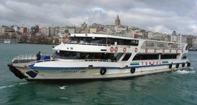 Cruise up the Bosporus